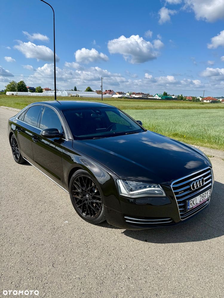 Audi A8 - 4