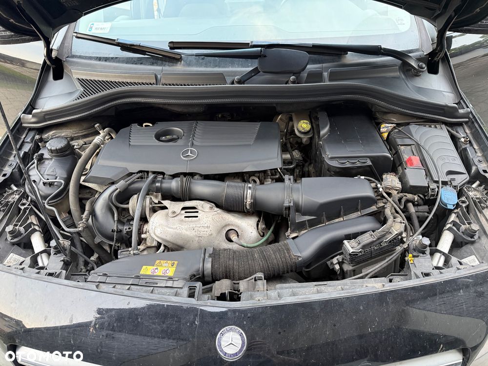 Mercedes-Benz Klasa B 180 - 13