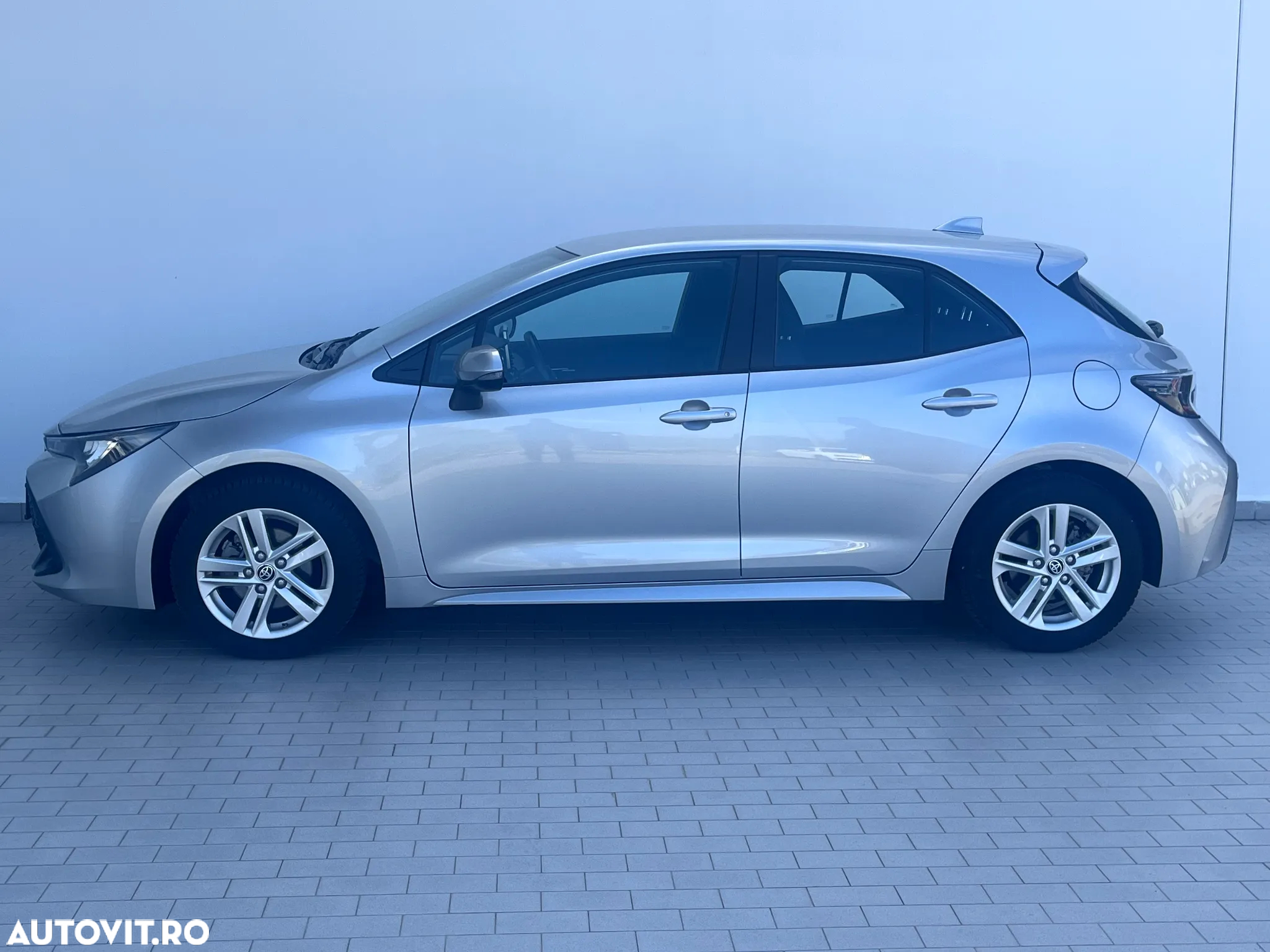 Toyota Corolla 1.8 HSD Dynamic - 3