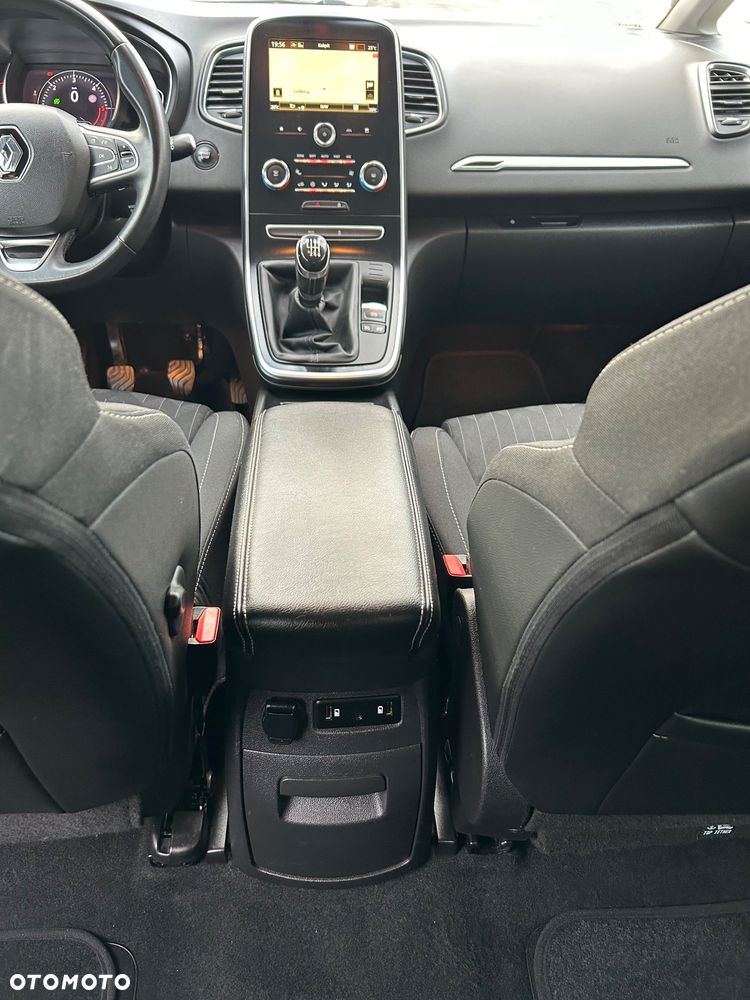 Renault Scenic - 30