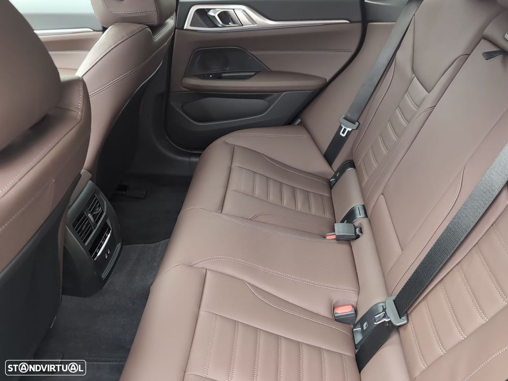 BMW i4 eDrive35 - 14