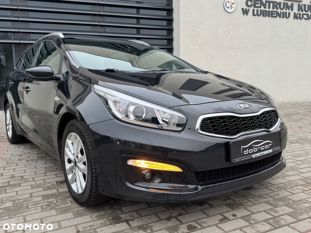Kia Ceed 1.6 GDI Vision - 22