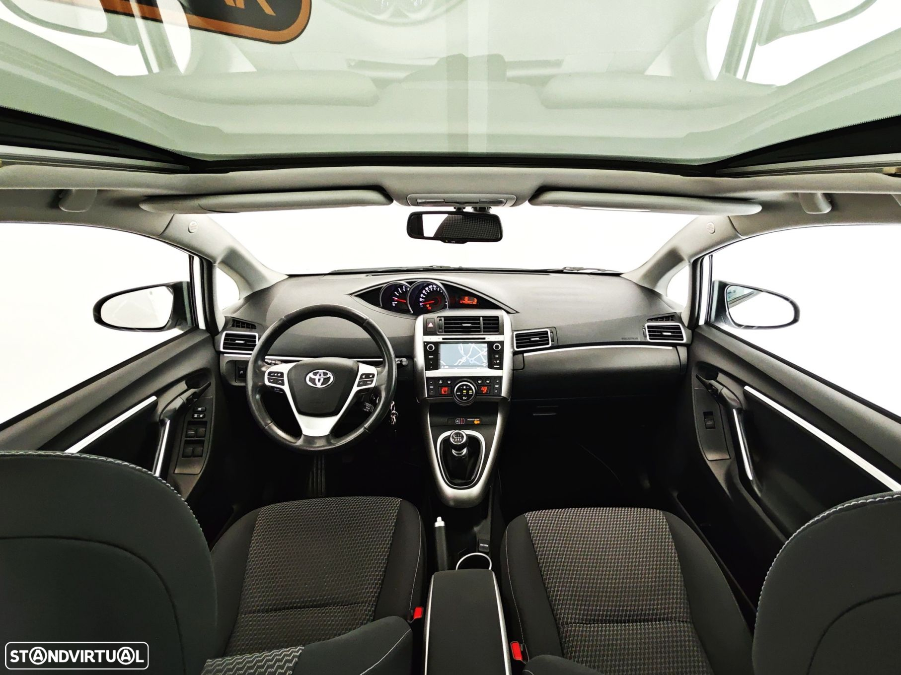 Toyota Verso 1.6 D-4D 5L S&S Comfort - 40