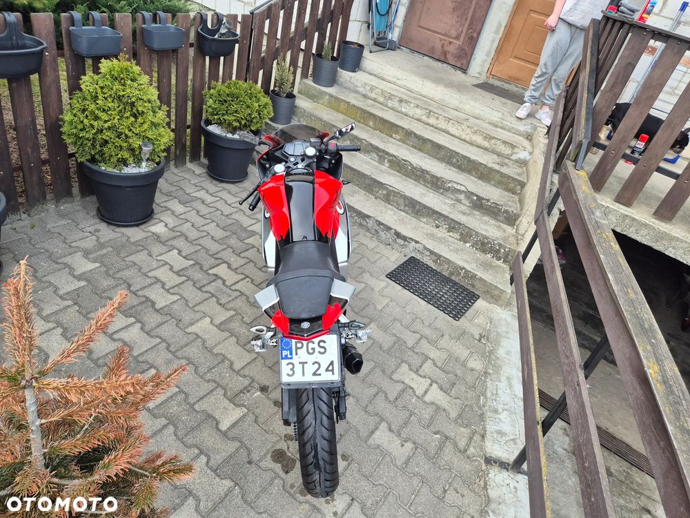 Yamaha R125 - 6