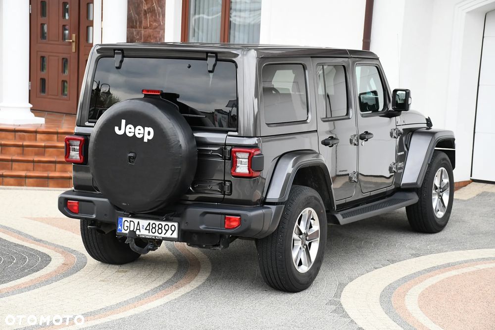 Jeep Wrangler Unlimited 2.2 CRD Sahara - 9