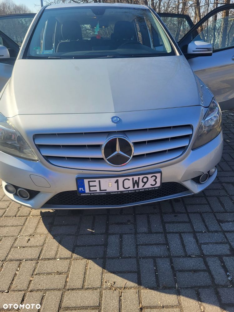 Mercedes-Benz Klasa B 180 CDI (BlueEFFICIENCY) - 4