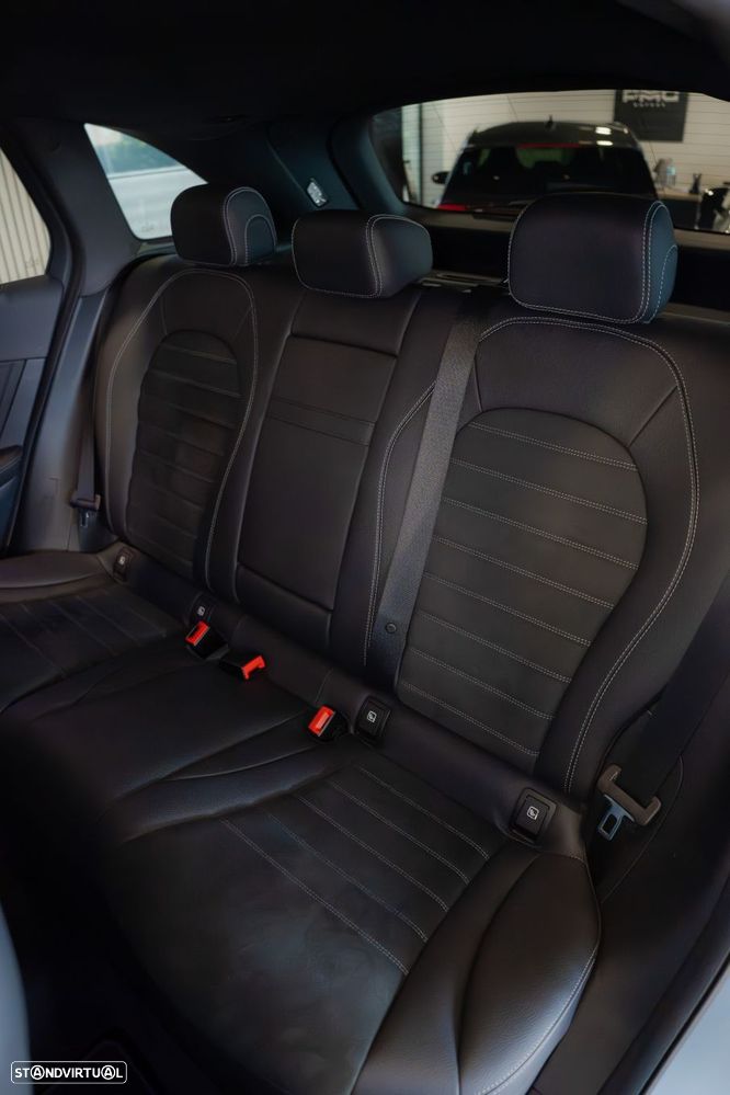 Mercedes-Benz GLC 300 e 4Matic - 31