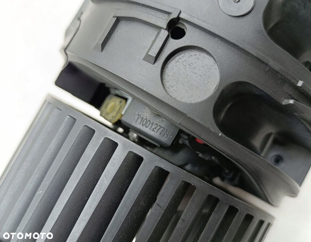 WENTYLATOR NAWIEWU RENAULT MEGANE III 1.5 DCI T1001277N - 4