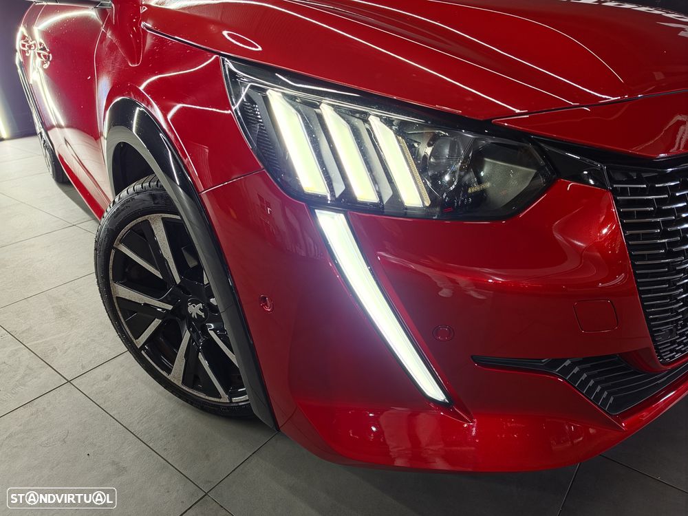 Peugeot 208 2020 photo 2