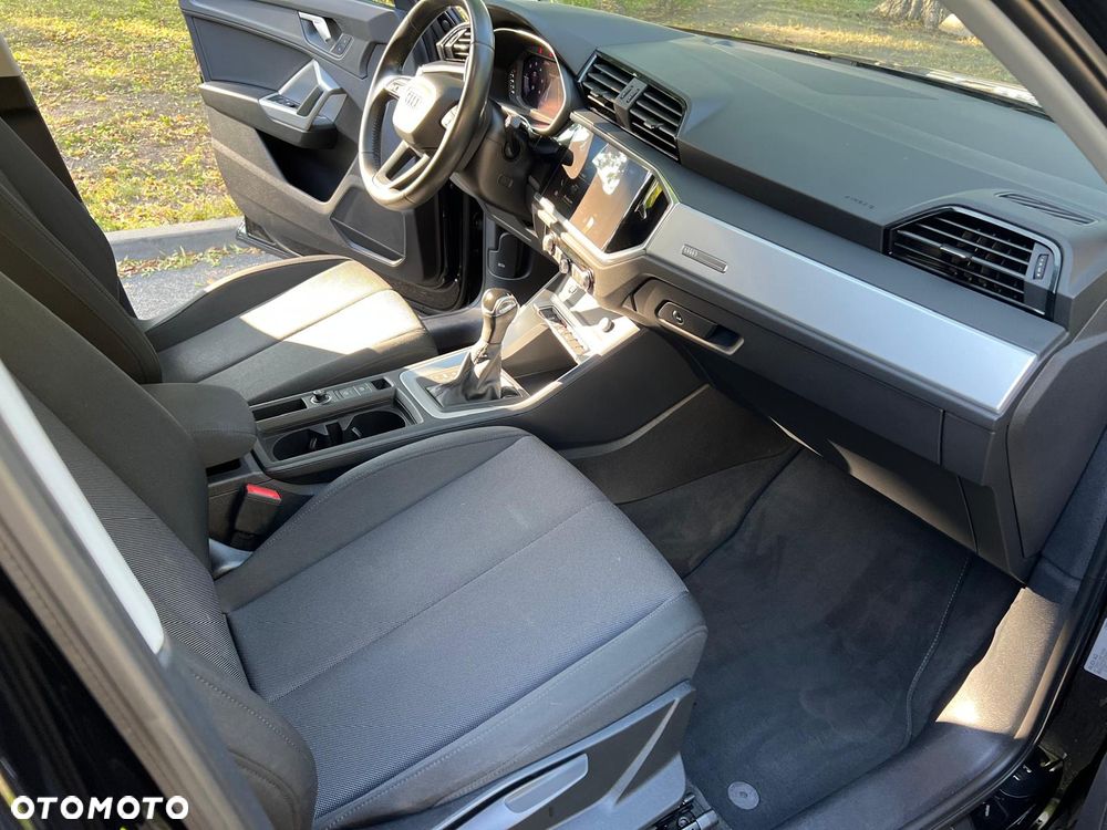 Audi Q3 35 TDI S tronic - 11