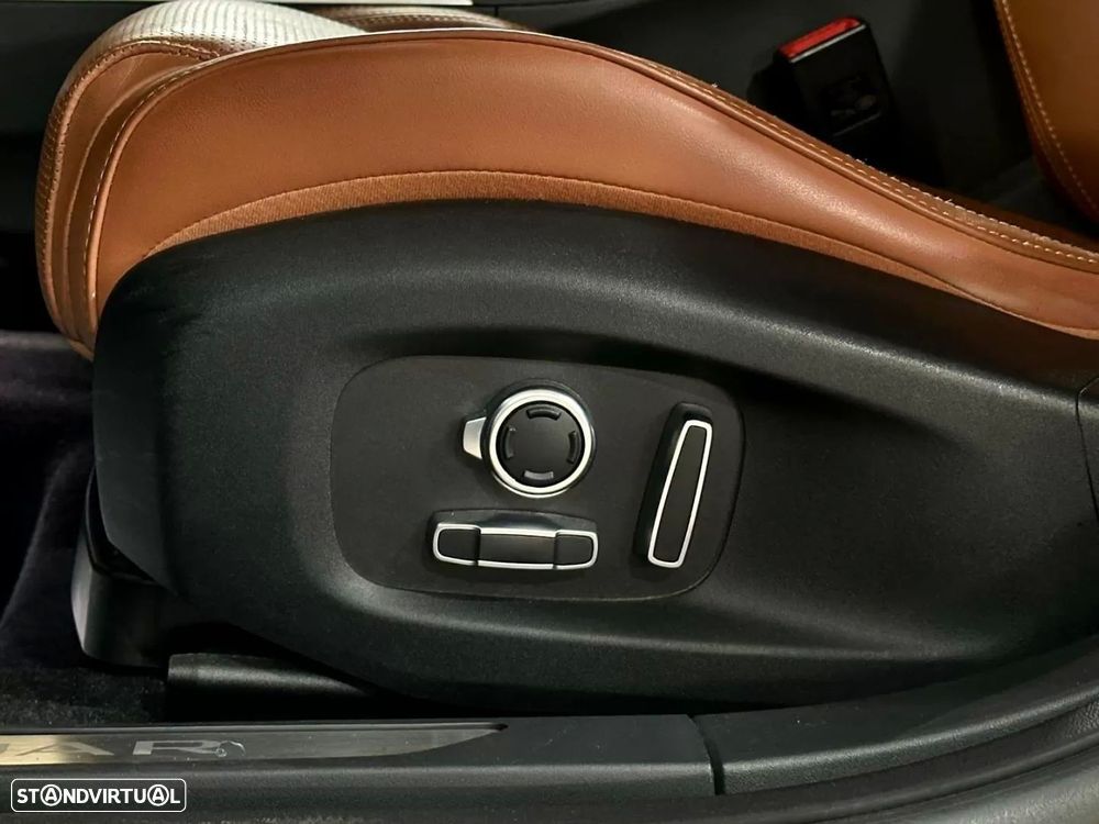 Jaguar I-Pace EV400 R-Dynamic HSE AWD - 17