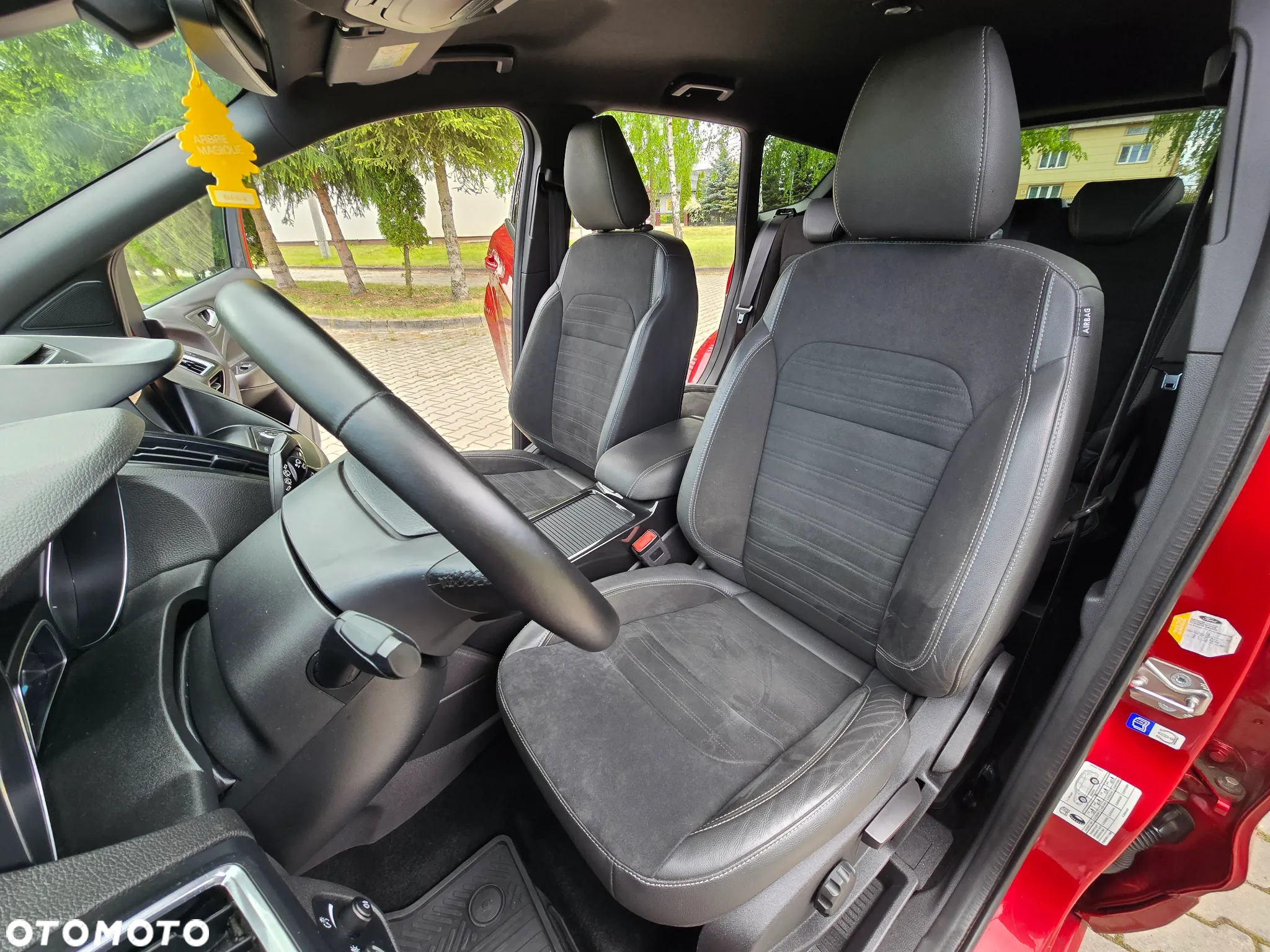 Ford Kuga 2.0 TDCi AWD ST-Line - 11