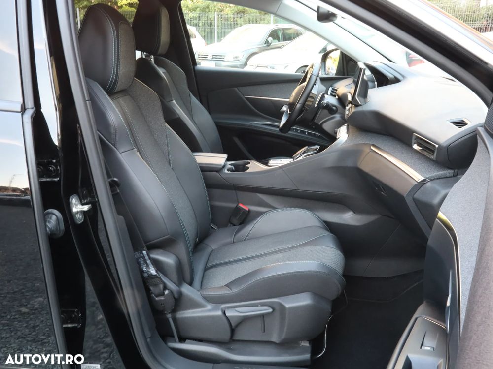 Peugeot 3008 1.2 PureTech 130 EAT8 Allure Pack - 18