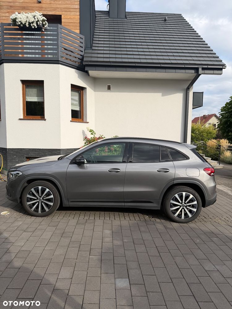Mercedes-Benz GLA 200 Business Edition - 5