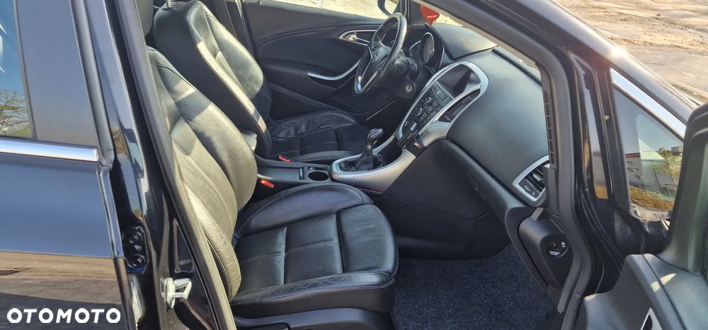 Opel Astra 1.4 Turbo Cosmo - 15