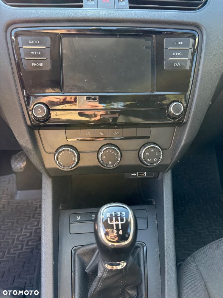 Skoda Octavia 1.6 TDI Ambition - 15