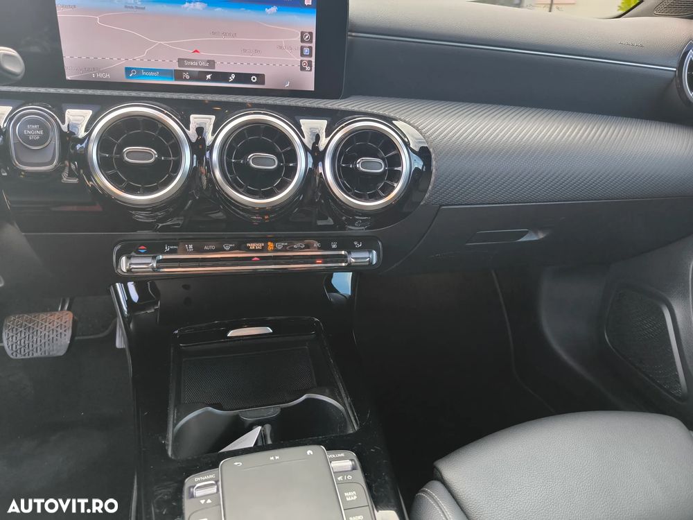 Mercedes-Benz A - 15