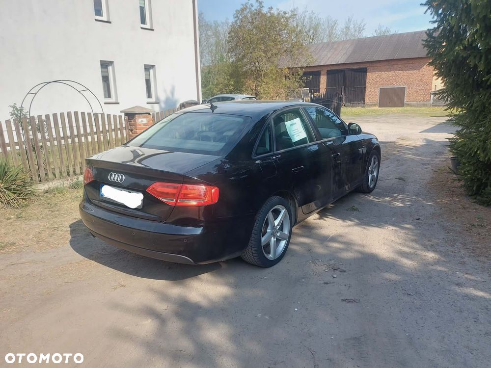 Audi A4 Limousine 2.0 TDI - 8