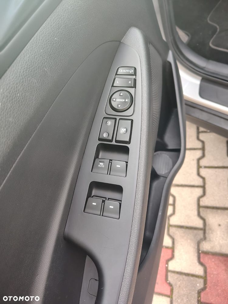 Hyundai Tucson 1.7 CRDI BlueDrive GO Plus 2WD DCT - 12