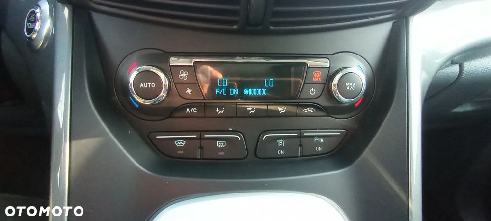 Ford C-MAX 2.0 TDCi Trend MPS6 - 21