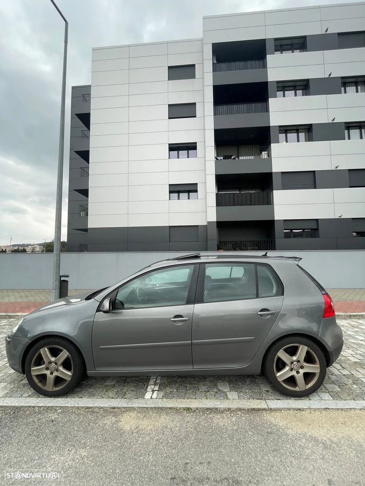 VW Golf 2.0 TDi Confortline - 8