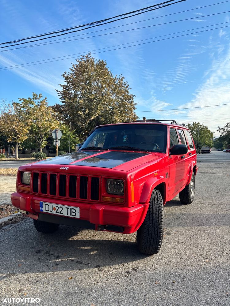 Jeep Cherokee - 1