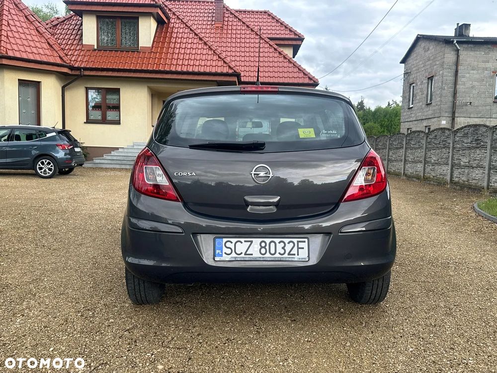 Opel Corsa 1.2 16V Essentia - 4