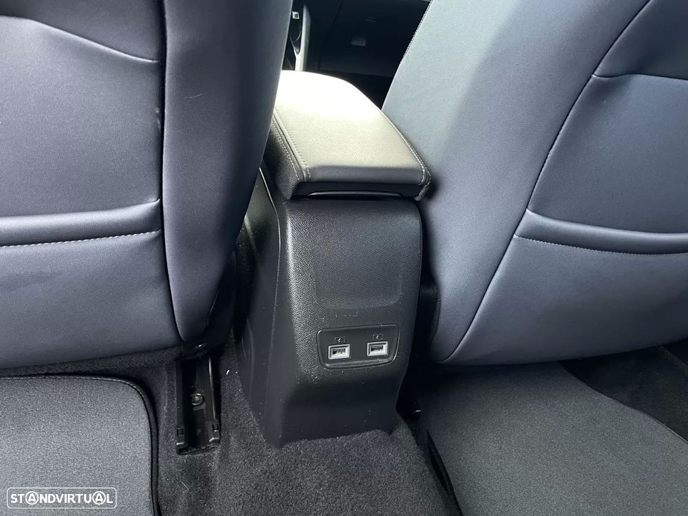 Peugeot 2008 1.2 PureTech Allure EAT8 - 14