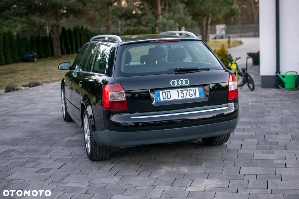 Audi A4 Avant - 22