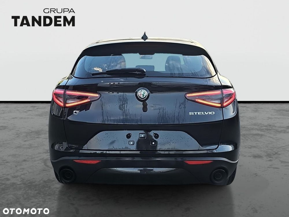 Alfa Romeo Stelvio 2.0 Turbo Sprint Q4 - 6