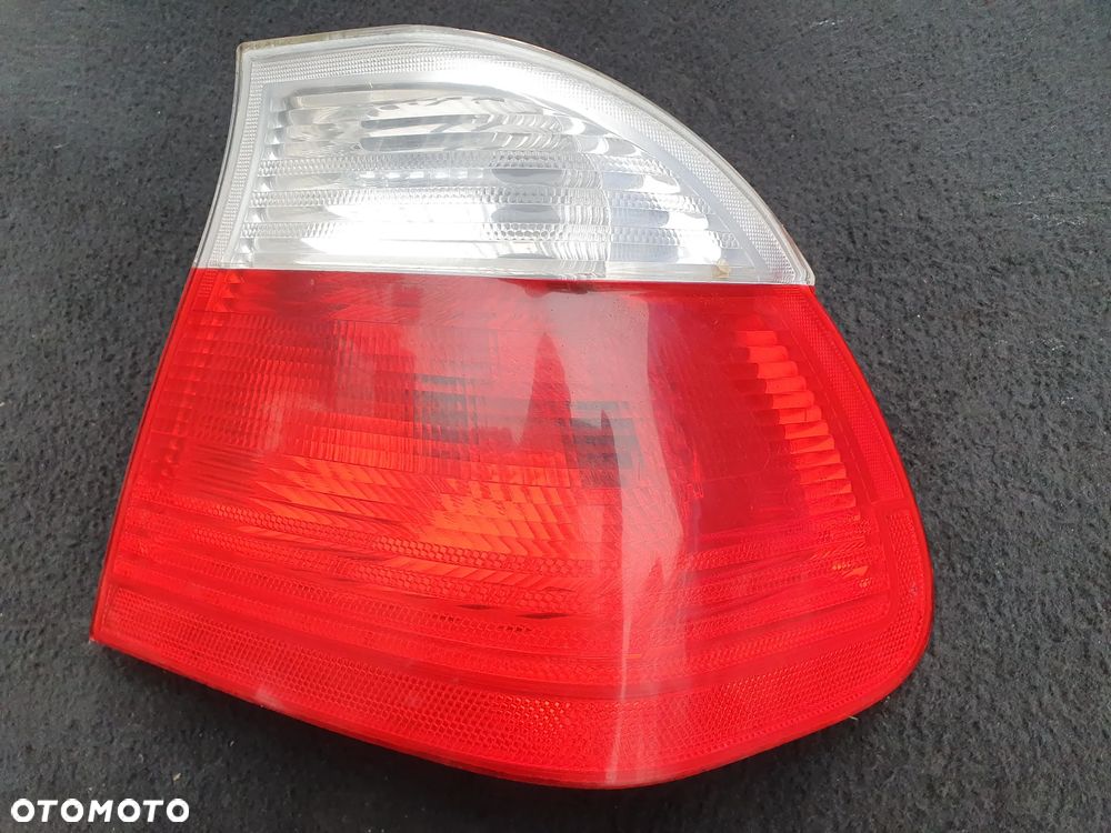 BMW E46 LIFT SEDAN LAMPA PRAWA TYLNA PRAWY TYŁ 8383822 230022R2 - 1