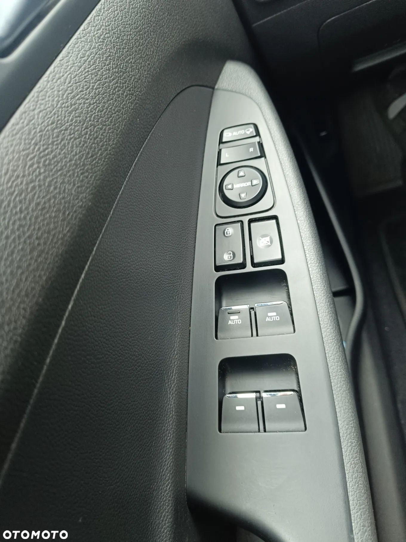 Hyundai Tucson 1.6 GDi Comfort 2WD - 19