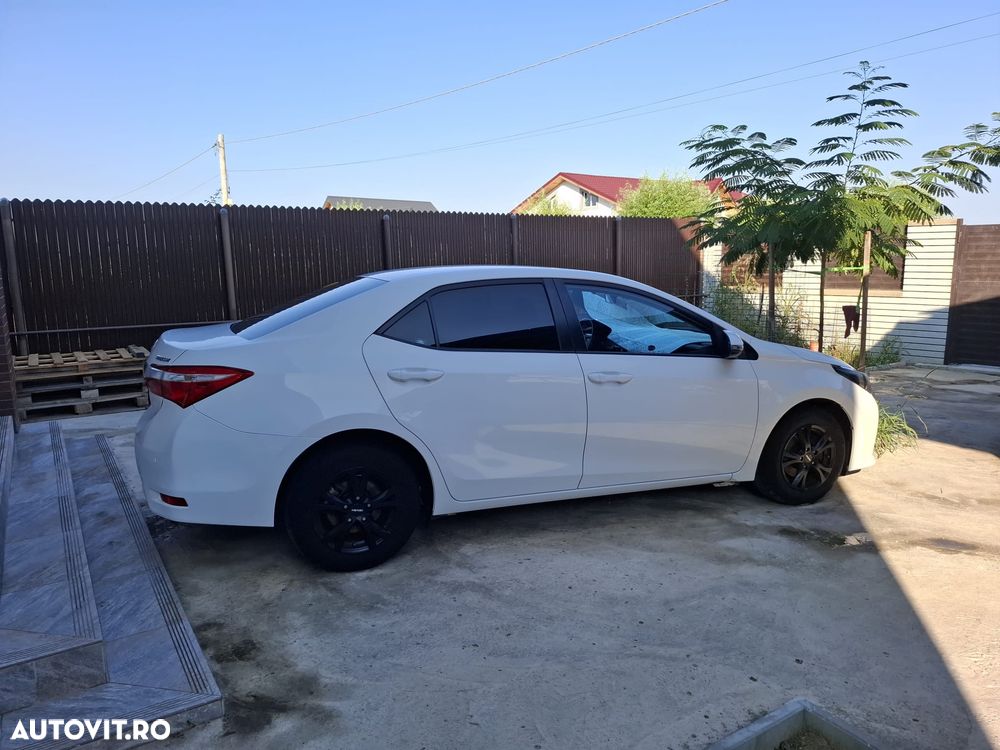 Toyota Corolla - 8