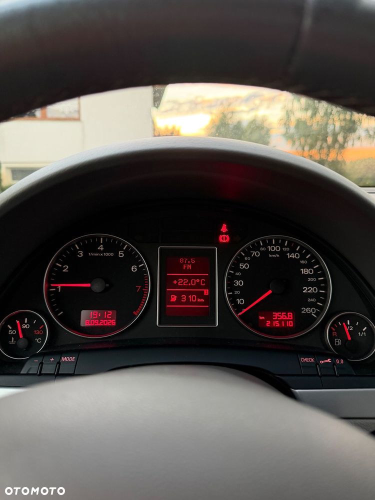 Audi A4 Limousine 2.0 TDI - 18