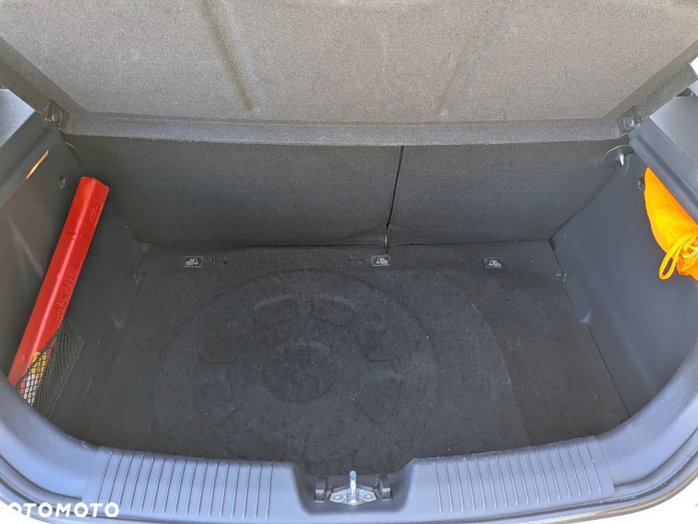 Kia Rio 1.4 CRDI Spirit - 13