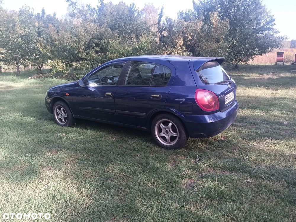 Nissan Almera - 1