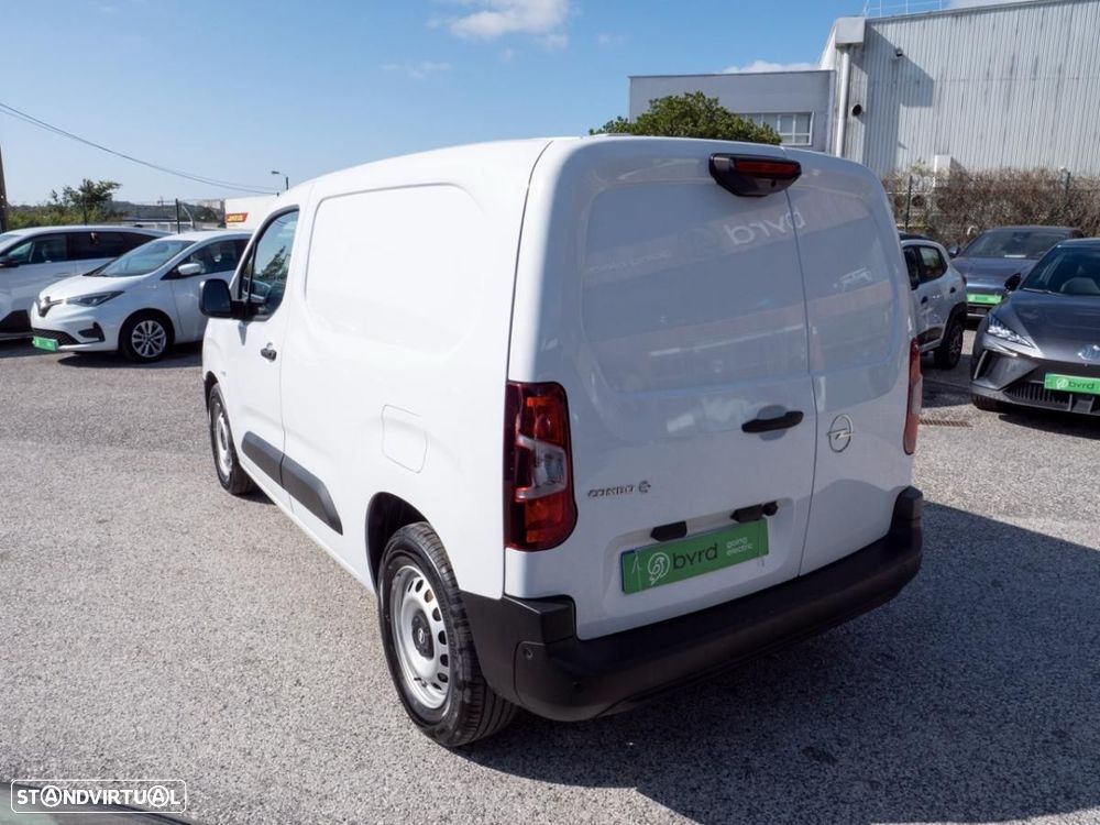 Opel Combo 54kWh Tam M 136cv - 10