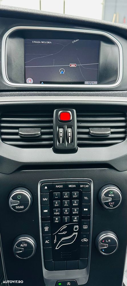 Volvo V40 D2 You - 23