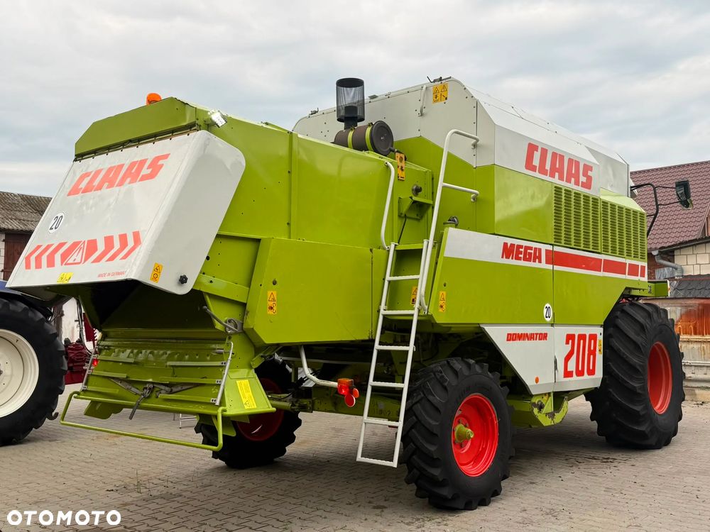 Claas Mega 208 II - 4