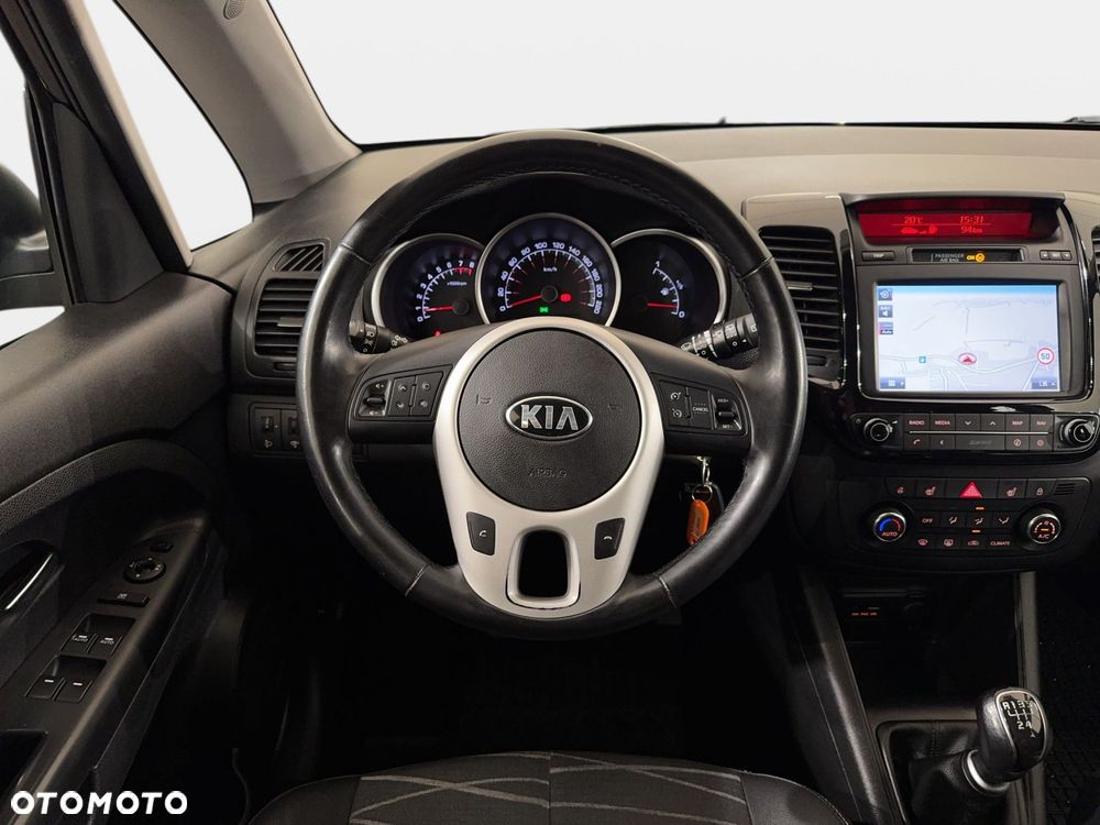 Kia Venga - 17