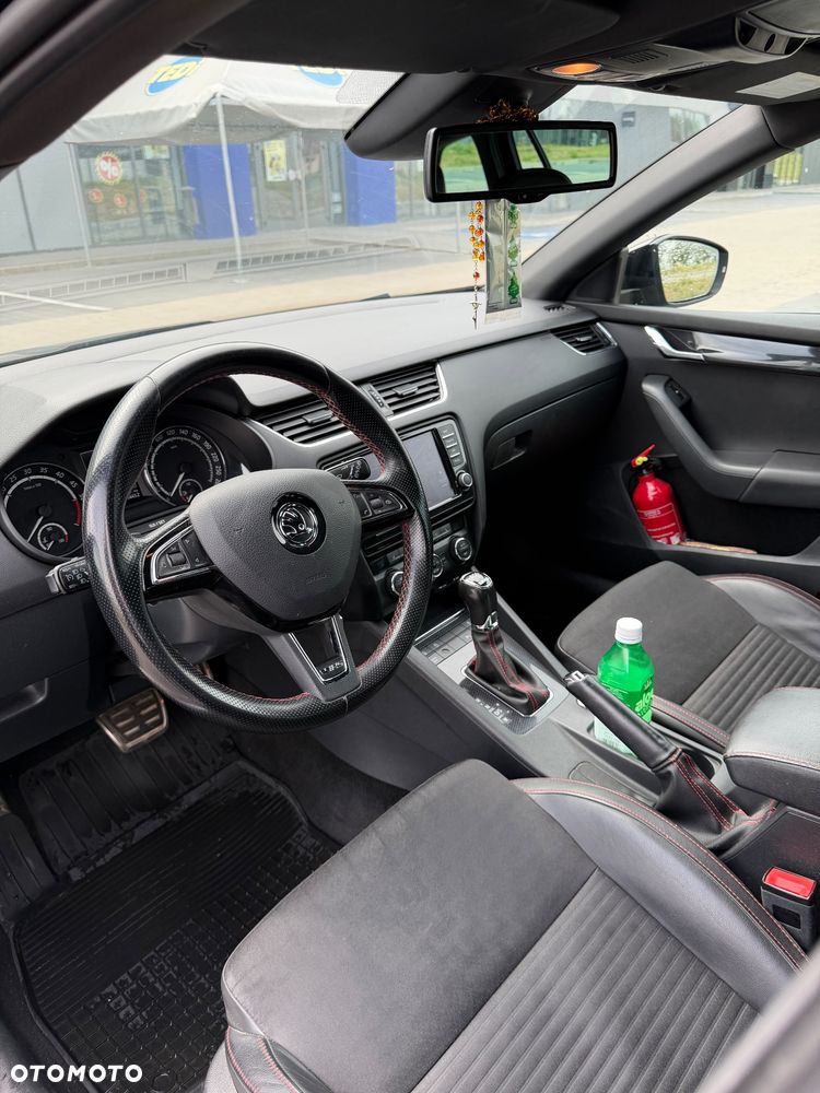 Skoda Octavia 2.0 TDI RS DSG - 20