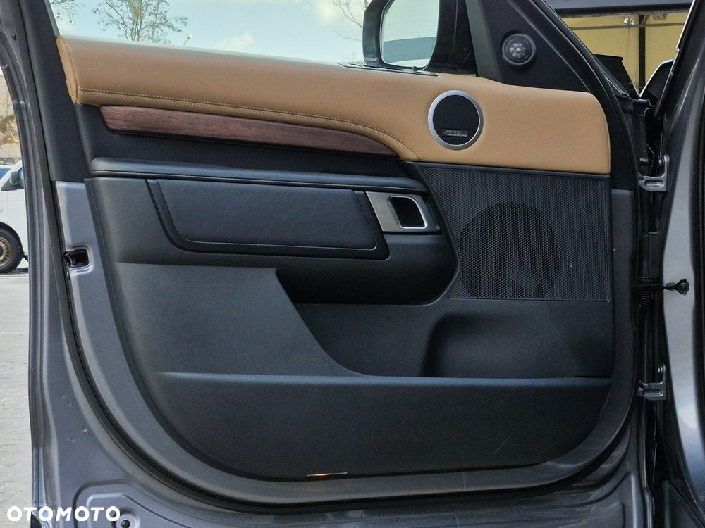 Land Rover Discovery 3.0 D300 mHEV R-Dynamic HSE - 18