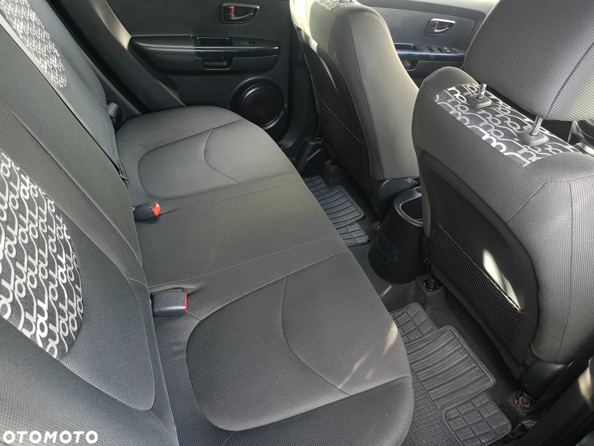 Kia Soul 1.6 L - 12