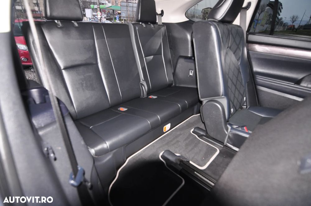 Toyota Highlander 2.5 Hybrid Executive - 26