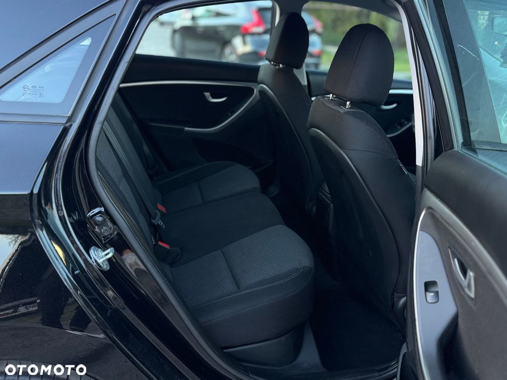 Hyundai i30 1.6 Style - 11