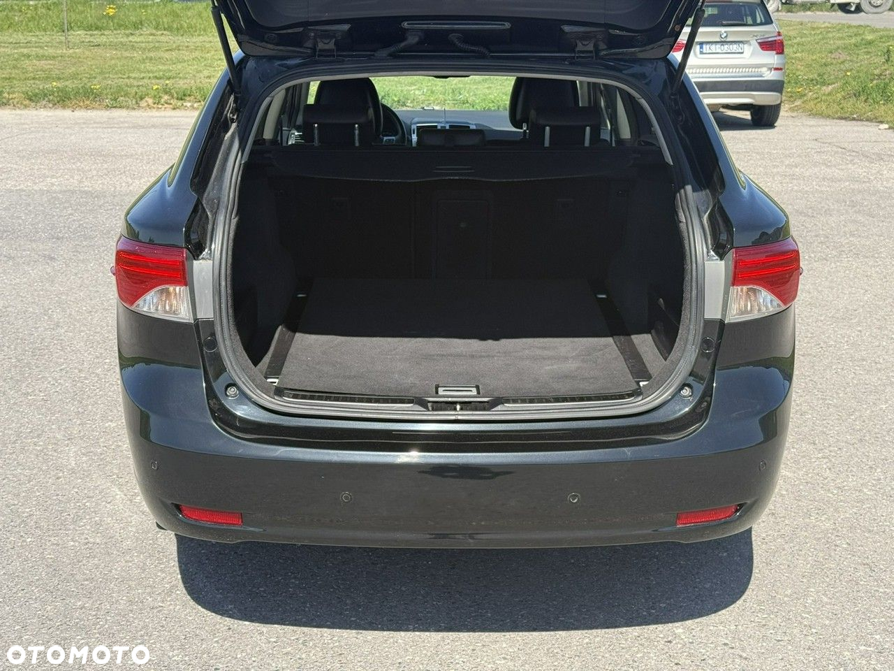 Toyota Avensis - 6