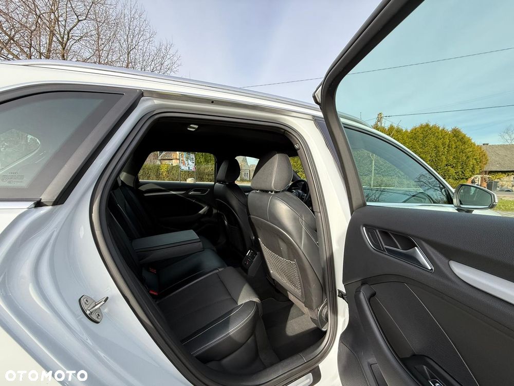 Audi A3 Sportback 1.4 TFSI cylinder on demand ultra S line Sportpaket - 28