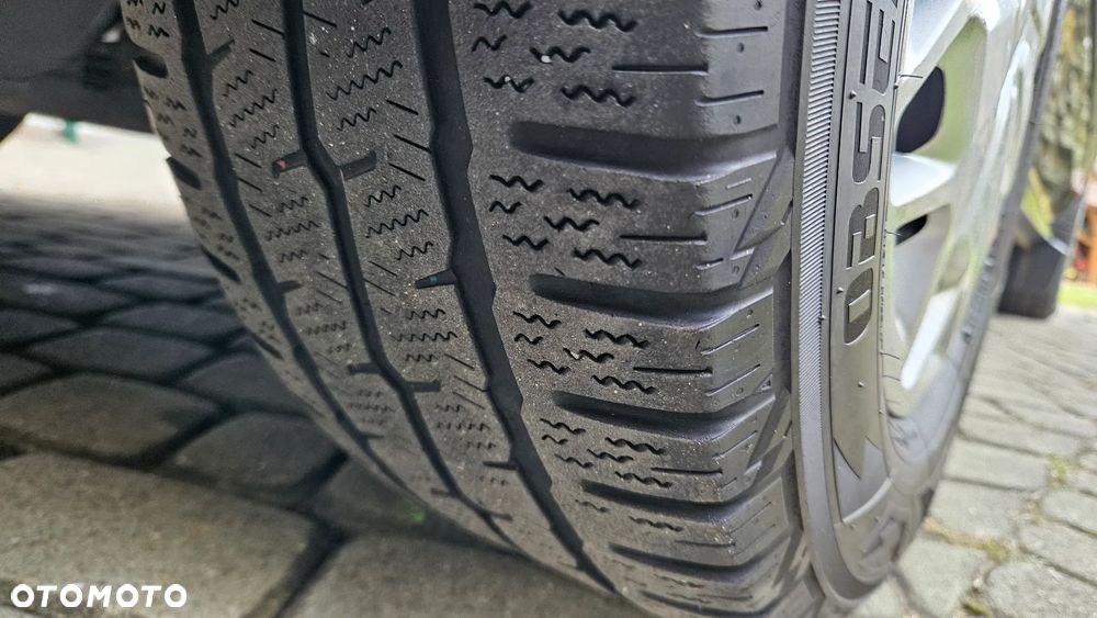 Ford CUSTOM 2,2TDCI L1 KLIMA WEBASTO KAMERA TEMPOMAT HAK SUPER STAN - 34