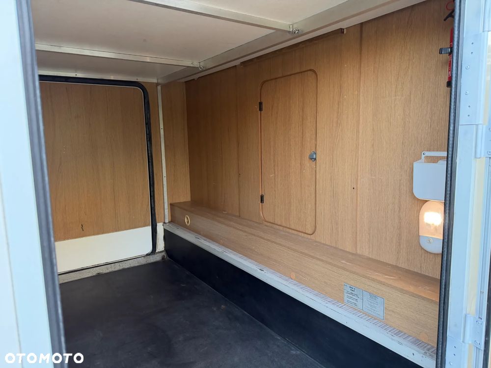 Hobby Kamper,camper I właściciel garażowany 6-osób - 29