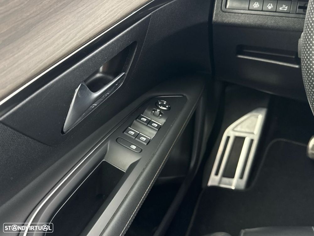 Peugeot 3008 1.2 PureTech GT EAT8 - 21